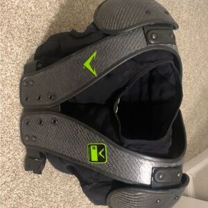 CarbonTek Medium Football pads (Rare)